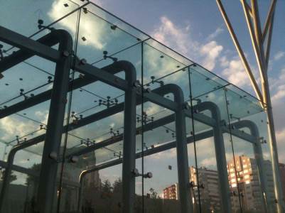 Spider Glass Facade